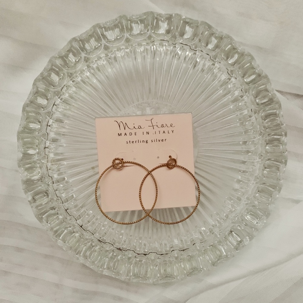 Mia Fiore Earrings - Picture 1 of 4